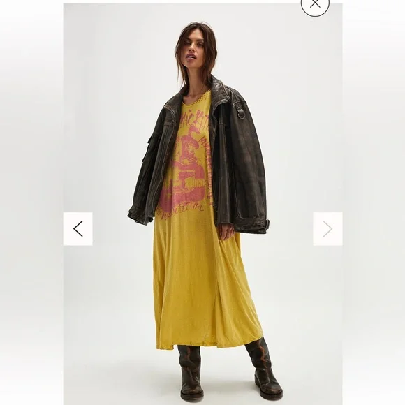 Cosmic Kitten T-Shirt Dress; Magnolia Pearl; One Size - Picture 1 of 9